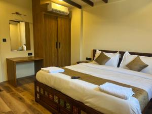 hotel lotus candolim