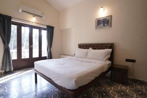 hotel lotus candolim