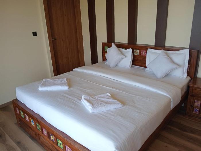 hotel lotus candolim