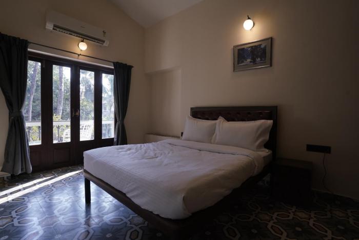 hotel lotus candolim