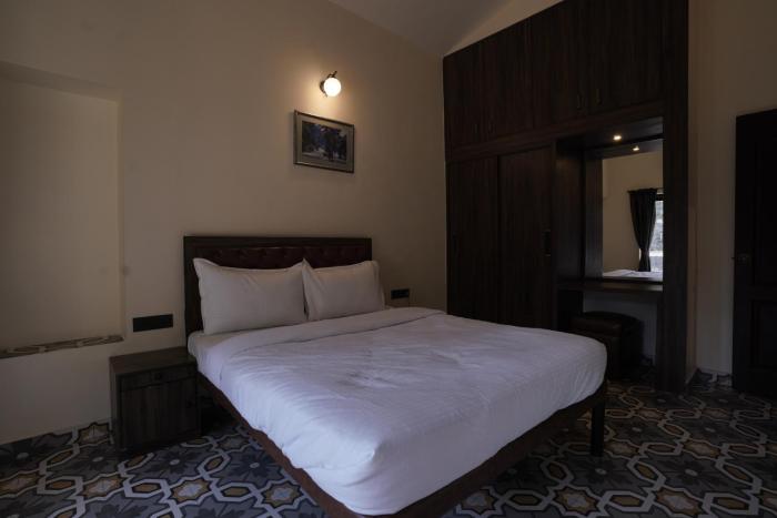 hotel lotus candolim