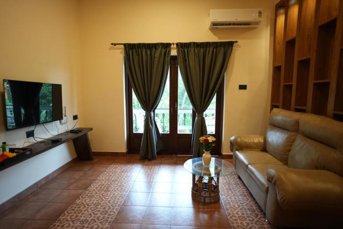 hotel lotus candolim