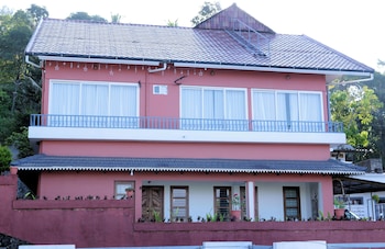 bougainvillea homestay munnar