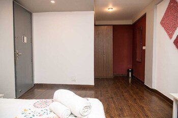 30 vamsor heights