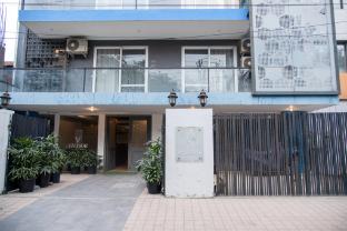 30 Vamsor Heights,,3 star