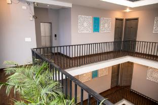 30 vamsor heights
