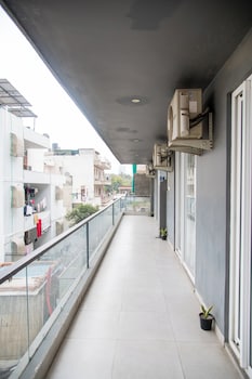 30 vamsor heights