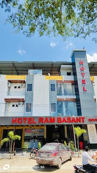 ram basant hotel and resturant
