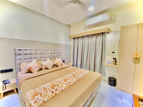 Hotel Rv Residency,,3 star