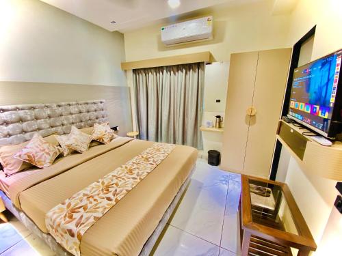 Hotel Rv Residency,,3 star