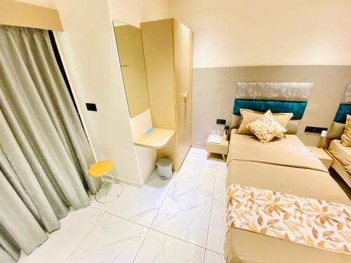 Hotel Rv Residency,,3 star