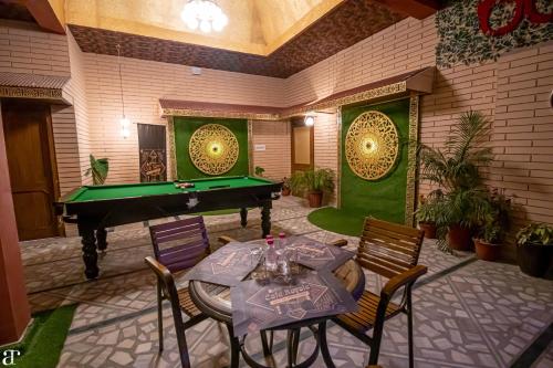 Haveli Banquet & Resort,,3 star