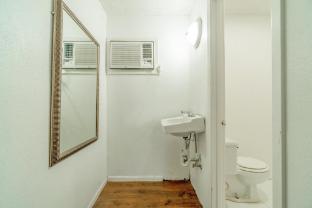 shamrock kings inn by oyo marked tree i 555