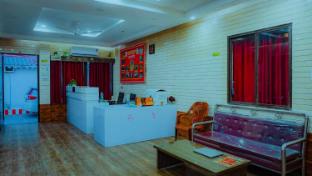 Amantran Hotel & Resort,,3 star