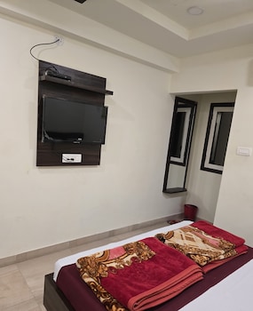 hotel devraj