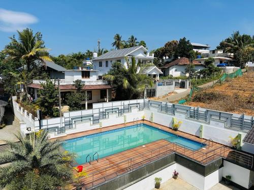 crystal winter arcade