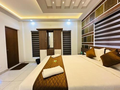 crystal winter arcade