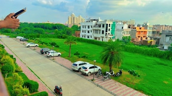 pearl suites at omex enternity