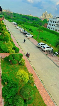 pearl suites at omex enternity