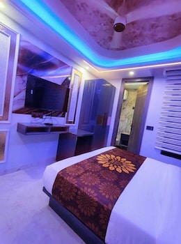 hotel armani suites delhi airport