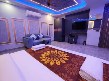 hotel armani suites delhi airport