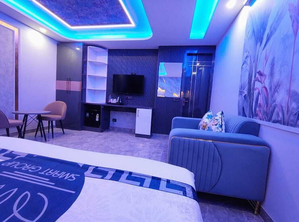 hotel armani suites delhi airport