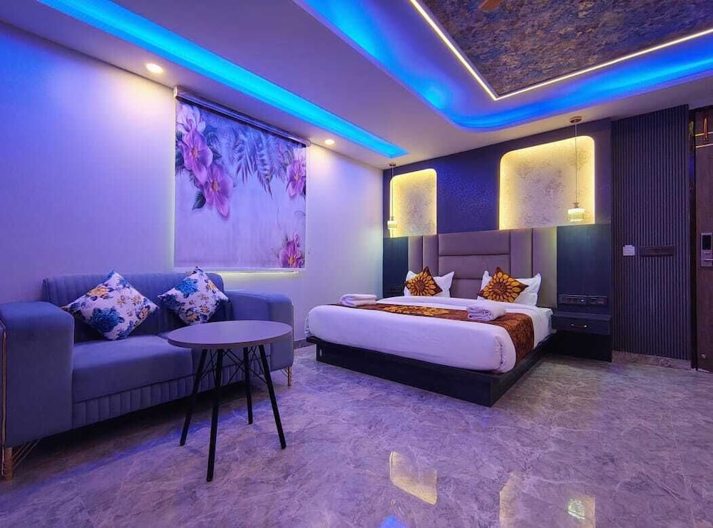 hotel armani suites delhi airport