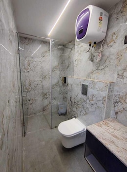 hotel armani suites delhi airport