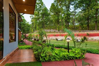 earavat resort corbett