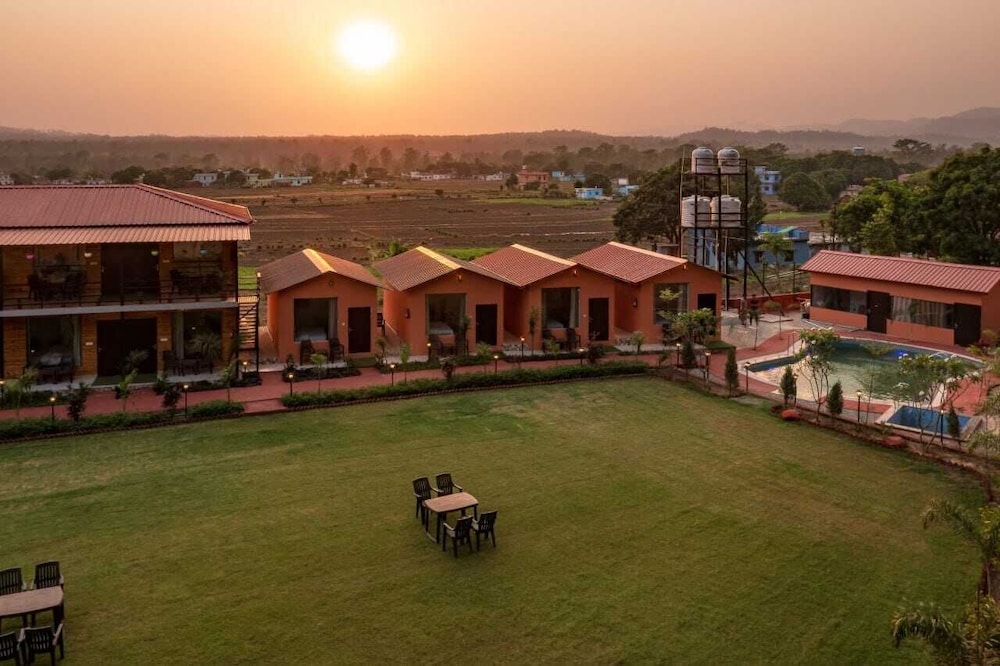 earavat resort corbett