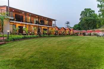 earavat resort corbett