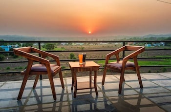 earavat resort corbett