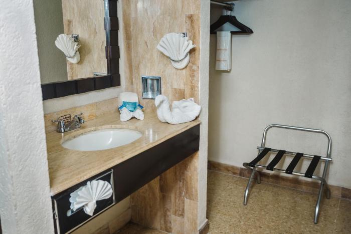 best western hotel posada freeman zona dorada