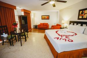 best western hotel posada freeman zona dorada
