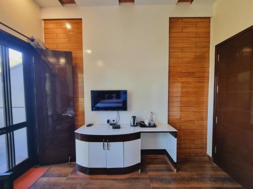 cedar house by uber hotels