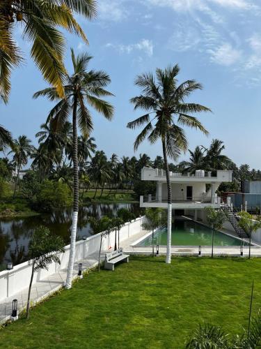 Trigon Retreat,,3 star