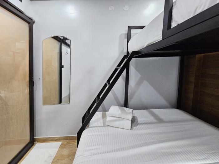 sea gadabout back packers