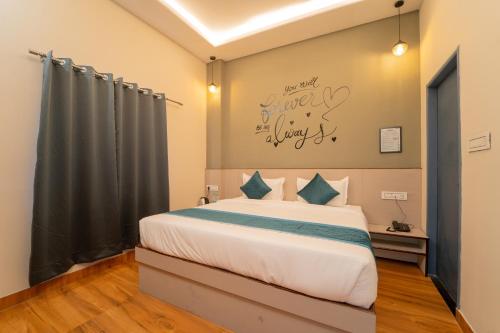 Palm Hotel Mansarovar,,3 star