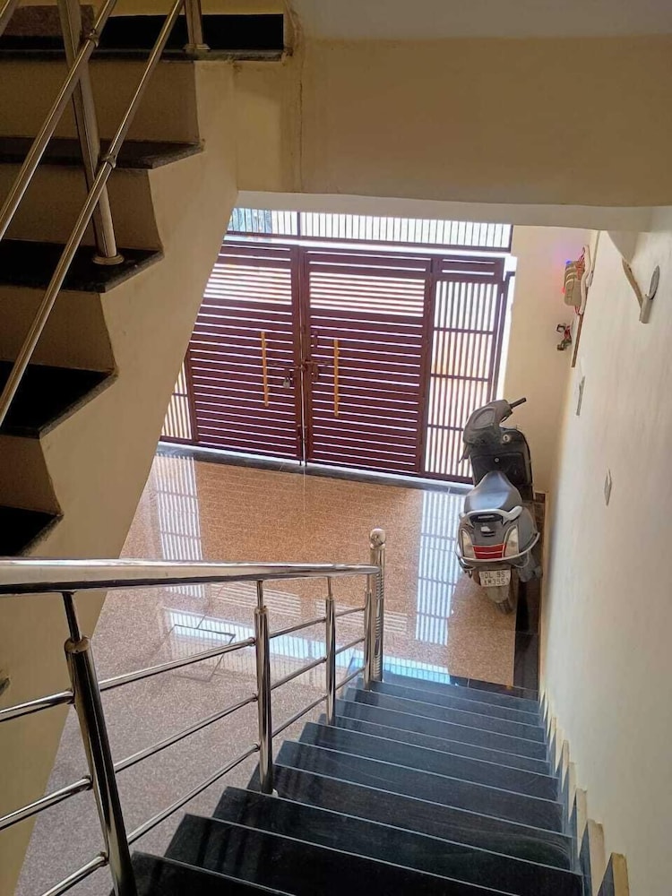 ajay palace home stay