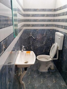 ajay palace home stay