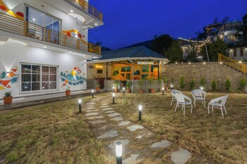 the social stays bir formerly artbuzz