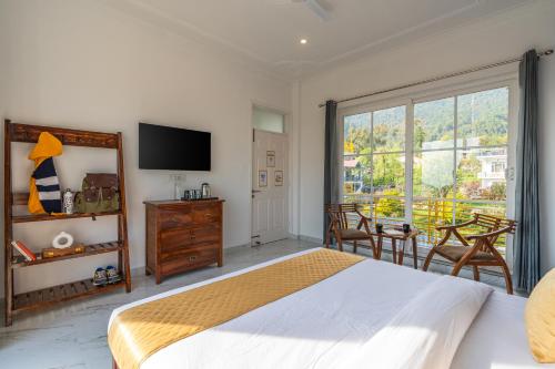 the social stays bir formerly artbuzz