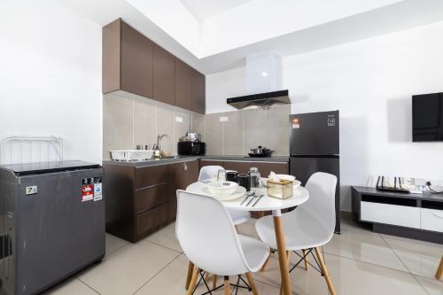 alinea suites shah alam by sleepy bear