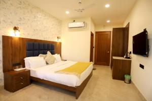 hotel dhingra inn