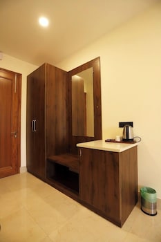 hotel dhingra inn