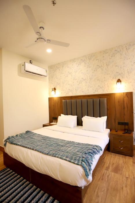 hotel dhingra inn