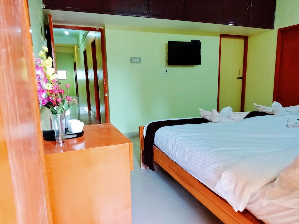 british cliff club hotel kodaikanal