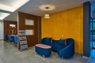 velvet clouds munnar