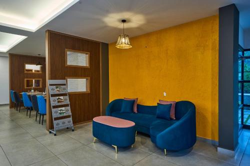 velvet clouds munnar