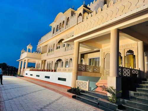 The Dhawala Resort,,3 star